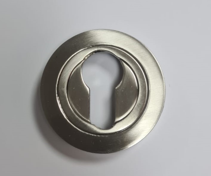 [002775] Gamet Key Hole Yale SN Round